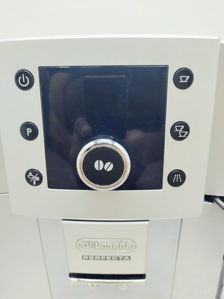 Кофемашина DeLonghi Perfecta ESAM5400 S 000021837 фото