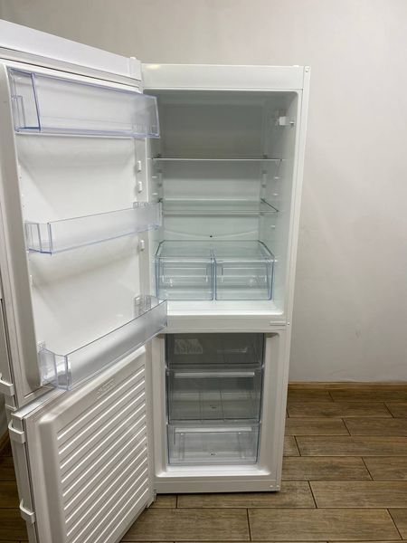 Холодильник двокамерний Electrolux ENT3E31W5 194+109л 216W sn 04330101 n 422 000048807 фото