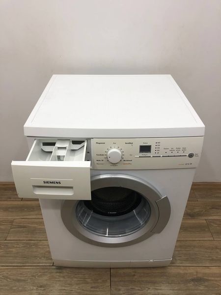 Стиральная машина Siemens WM14E3R0 19 000043275 фото