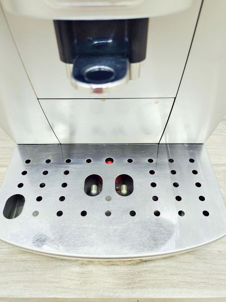 Кофемашина DeLonghi Magnifica S ECAM 22 110 SB 1450w 000038409 фото