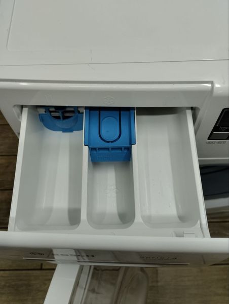 Стиральная машина Bosch WIM59 2400w sn 434090277462000626 000047314 фото