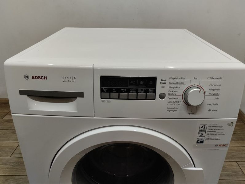 Стиральная машина Bosch WIM59 2400w sn 434090277462000626 000047314 фото