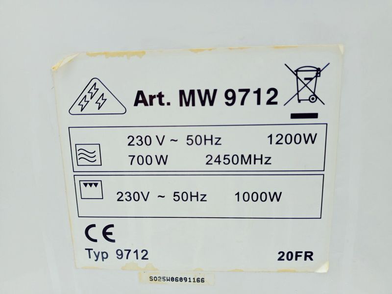 Мікрохвильова піч Severin MW 9712 1200w гриль 1000w sn S025W06091166 000042850 фото