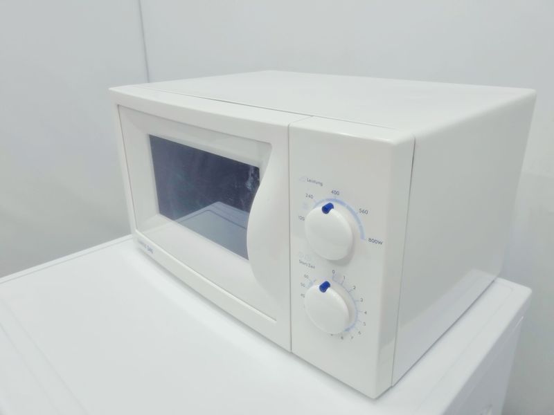 Мікрохвильова піч Privileg Lunic 340 1300w sn 7JDK900989 000041859 фото