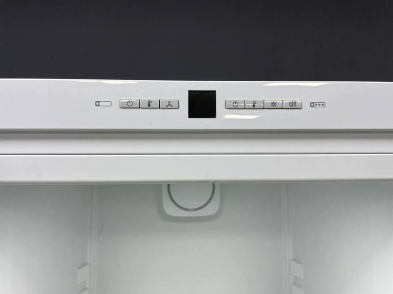 Холодильник двухкамерный Premium KFN 29132 D ws 000036536 фото