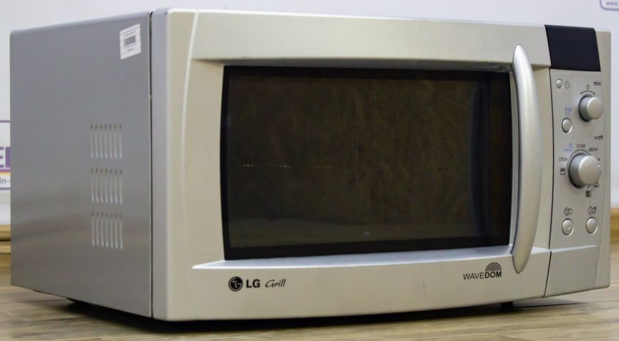 Микроволновая печь LG MG 4334BT 02 000016576 фото