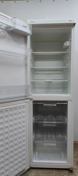 Холодильник Siemens KG 28V20 01 160W 157+94л sn 781109205 n631 000052995 фото