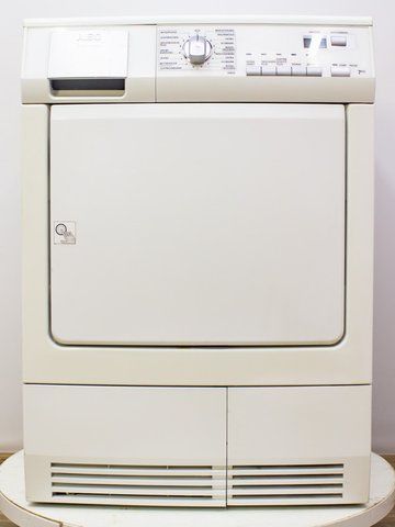 Сушильна машина AEG T59820 1350w 7 кг sn 90929013 000016276 фото