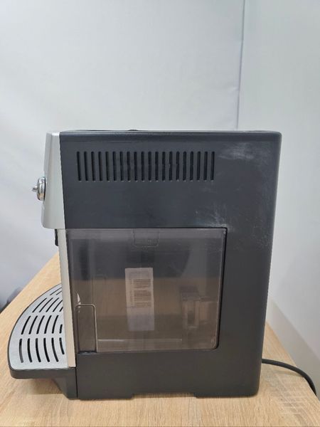 Кофемашина DeLonghi ESAM3200S 1450W sn 63224 000049620 фото
