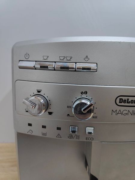 Кавомашина Delonghi Magnifica ESAM03.126.S 1450W sn 50923 000051208 фото