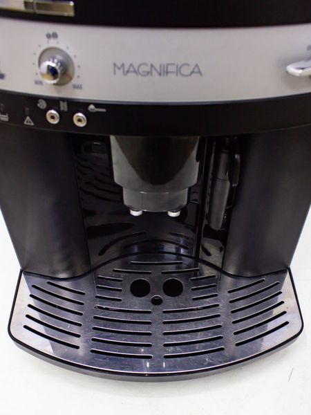Кавомашина DeLongh EAM3000 B 1150w sn 51713 000031315 фото