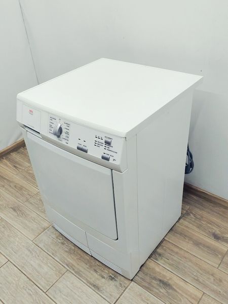 Сушильна машина AEG T55848 2350w 7 кг sn 10253146 000041793 фото