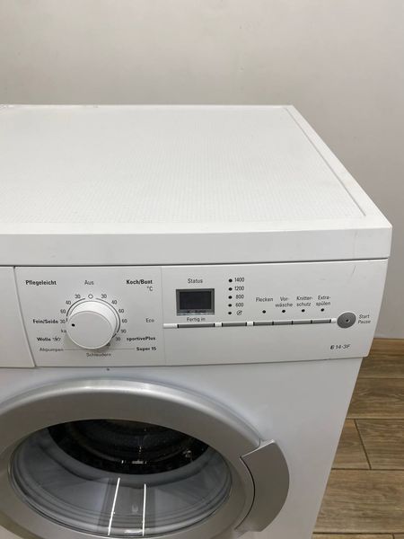 Стиральная машина Siemens WM14E3F 2300W 7кг sn 8907600084 000048716 фото
