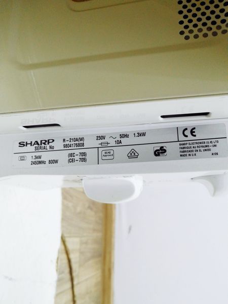 Мікрохвильова піч Sharp R 210AW 1300w sn 9804176808 000034949 фото