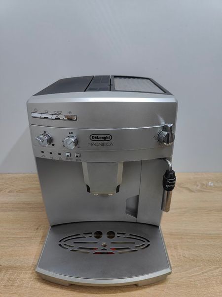 Кавомашина Delonghi Magnifica ESAM03.126.S 1450W sn 50923 000051208 фото