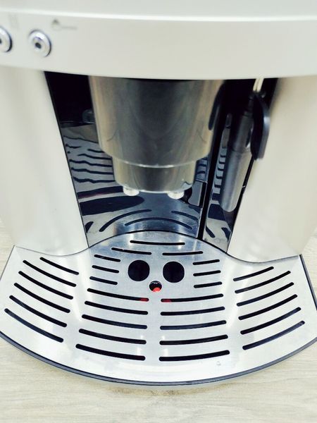 Кофемашина DeLonghi Magnifica ESAM3200 S 000021197 фото