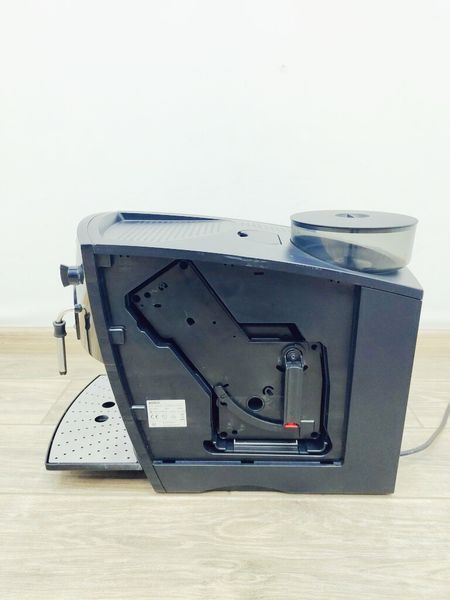 Кавомашина Bosch Benvenuto Classic Piano TCA5201 02 1400w sn 8910 060415 000039961 фото