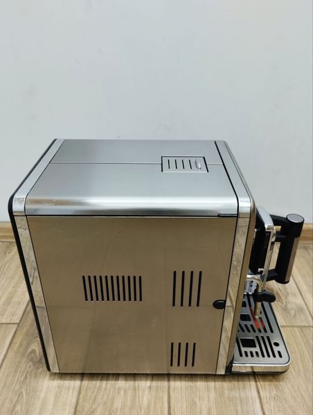 Кавомашина Saeco Exprelia HD8856 1400W sn TU901206024926 000047547 фото