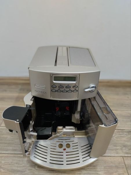 Кавоварка Delonghi Magnifica Rapid Cappuccino 000046415 фото