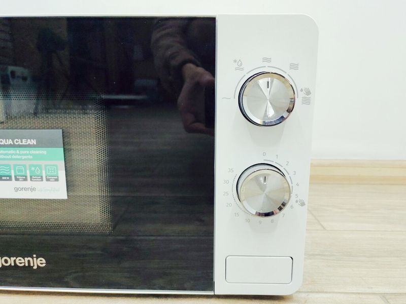 Мікрохвильова піч Gorenje MO20E1W 1280w sn 11032228 000036517 фото
