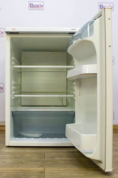 Холодильник однокамерний AEG SANTO17 4TK 90w 148л sn 22610122 000017574 фото