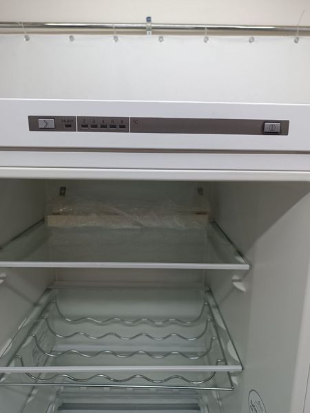 Холодильник двокамерний Bosch KGV36VW31 01 215+94л 90w sn 9111 100103_п11_302 000045152 фото