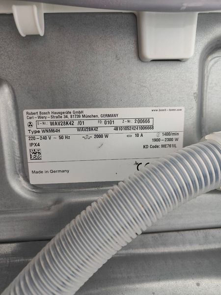 Стиральная машина Bosch Serie 8 WAV28K42 2000W 8kg sn 00666 000051944 фото