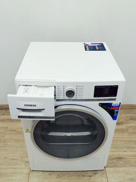 Сушильна машина Siemens IQ800 WT48Y731 05 1000w 8 кг sn 9301 200282 000042698 фото