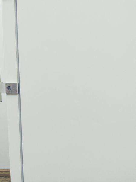 Морозильна камера Electrolux EUE7000W 223л 180w sn 80240035 000039406 фото