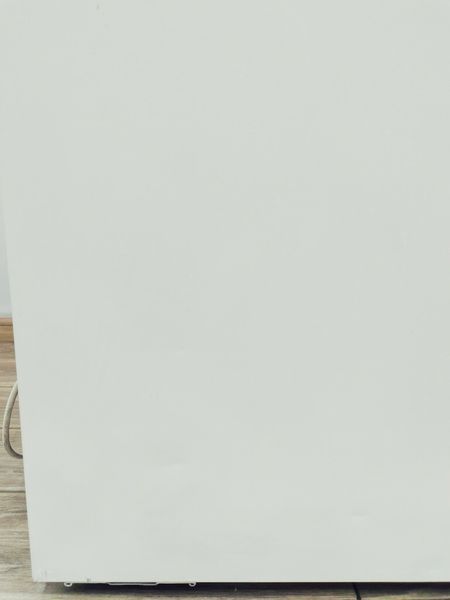Морозильна камера Electrolux EUE7000W 223л 180w sn 80240035 000039406 фото