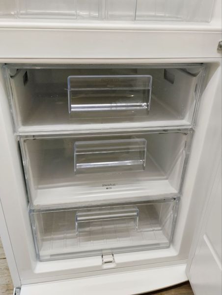 Холодильник двухкамерный Electrolux EN3400AOW 120W 223+92 л sn 40250891 n377 000048018 фото