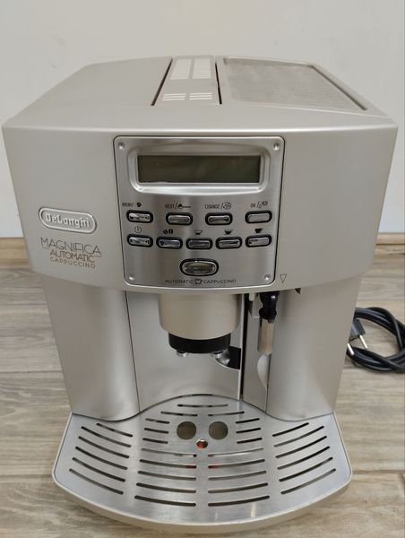 Кавомашина Delonghi Magnifica Automatic Cappuccino sn 00728 000047091 фото