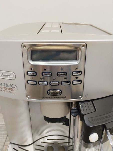 Кавомашина DeLonghi ESAM3500 S 1350W sn 02018 000047873 фото