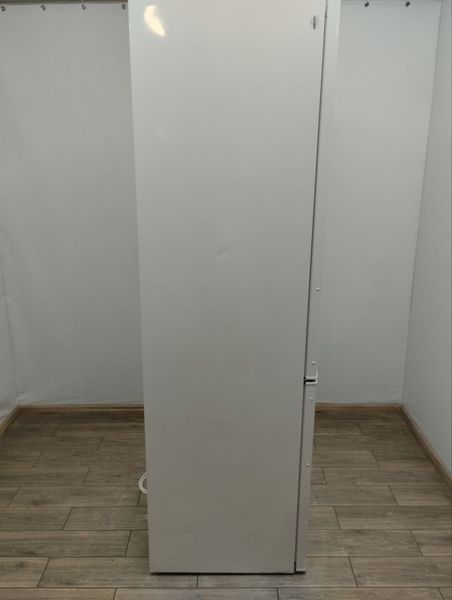 Холодильник Electrolux LNT5TF37W2 117W 258+78л sn 117300001 n 447 000049376 фото