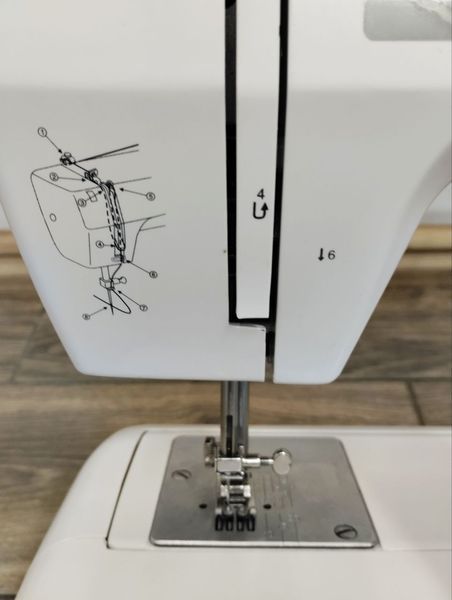 Швейная машина AEG NM1600 70W 000047878 фото