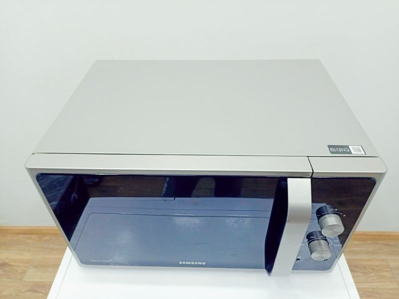 Микроволновая печь Samsung MS28F303EFS 000043077 фото