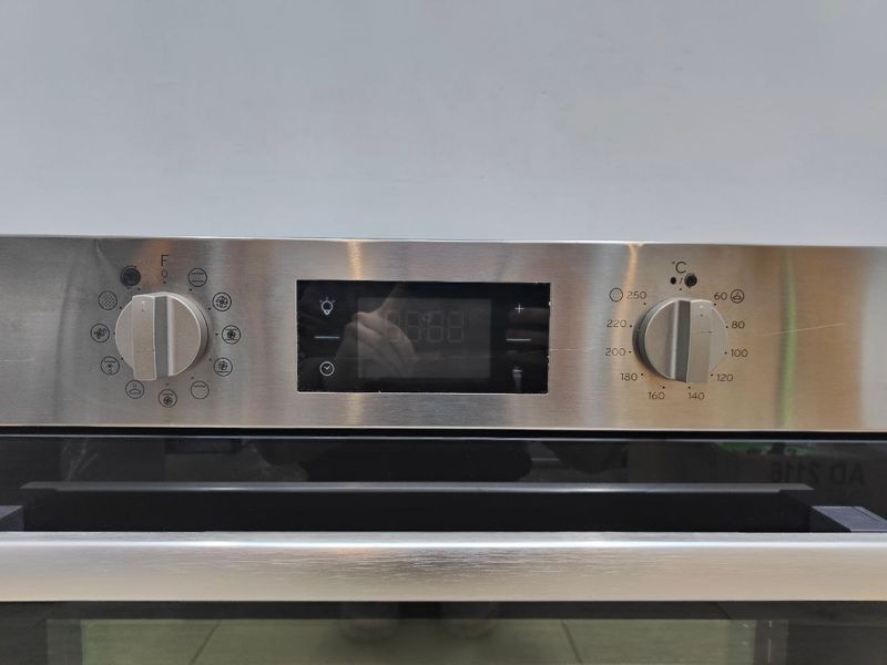 Духовой шкаф Indesit IFW5844PIX 3300W sn 202008500 000050564 фото