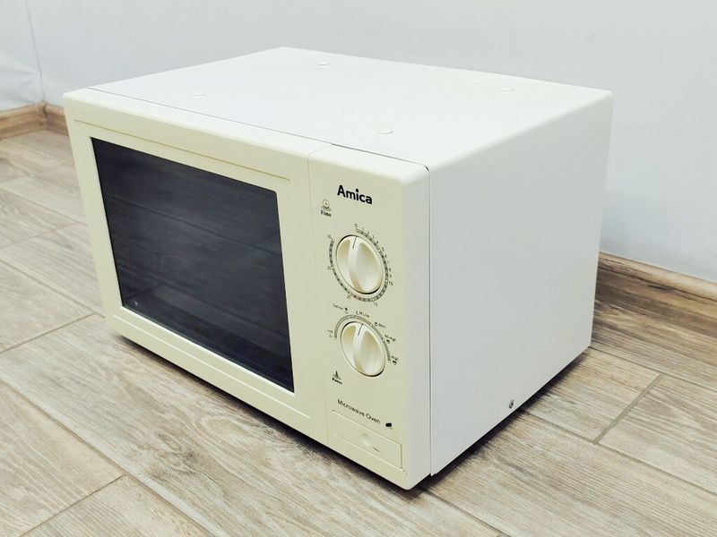 Мікрохвильова піч Amica MW 13035 1200w sn S027W15212G1954 000039085 фото