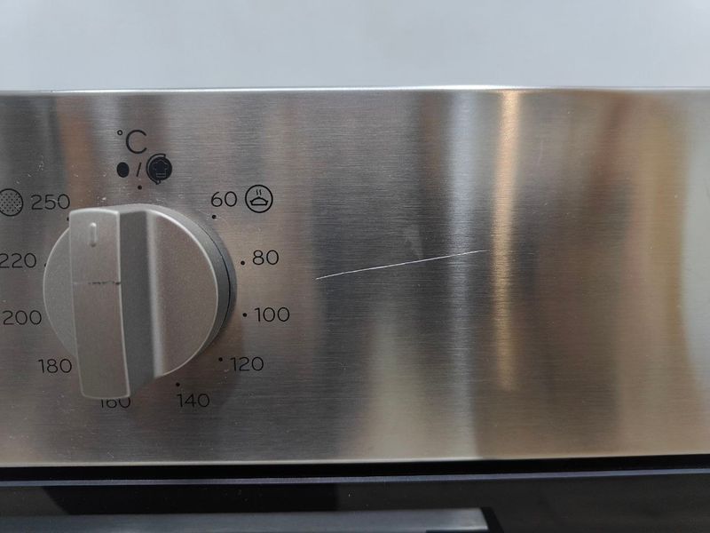 Духовой шкаф Indesit IFW5844PIX 3300W sn 202008500 000050564 фото