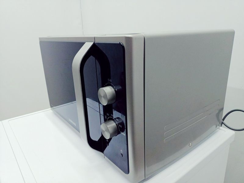 Микроволновая печь Samsung MS28F303EFS 000043077 фото
