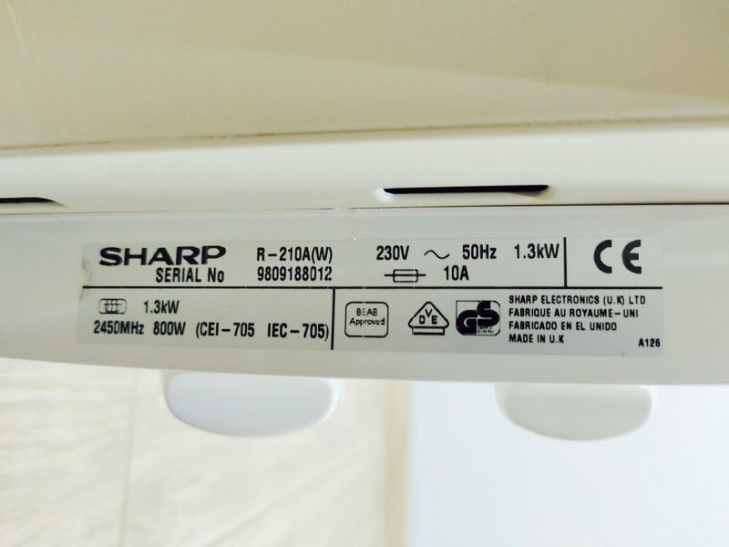 Мікрохвильова піч Sharp R 210AW 1300w sn 9809188012 000038699 фото