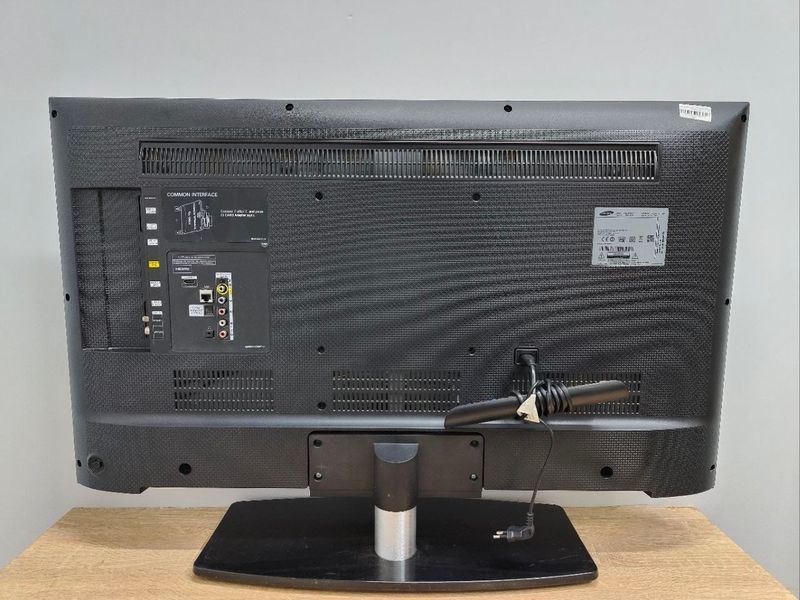 Телевизор Samsung 40'' UE40J6250SU 123W sn 0CU03HHH600107K 000051462 фото