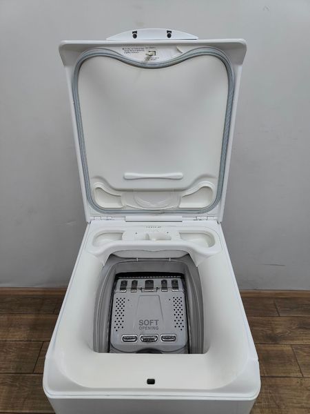 Стиральная машина вертикальная AEG L60260TL 2200W 6кг sn 13900577 000050117 фото