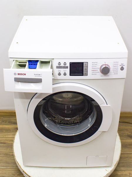 Стиральная машина Bosch Avantixx7 WAQ28470EX 06 000031478 фото