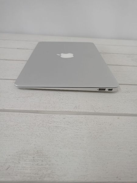 Ноутбук Apple MacBook Air 11 A1465 11.6 HD бат 3:30 години 000047968 фото