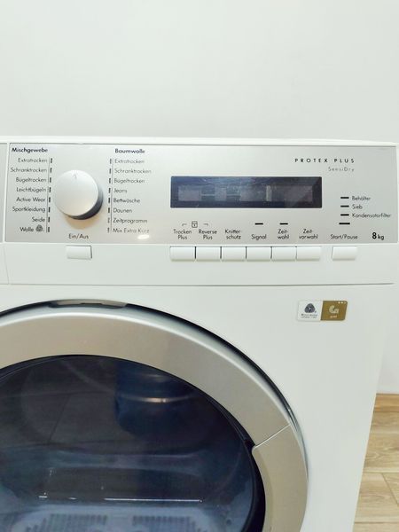 Сушильна машина AEG Protex Plus T76786IH 900w 8 кг sn 33699452 000037924 фото