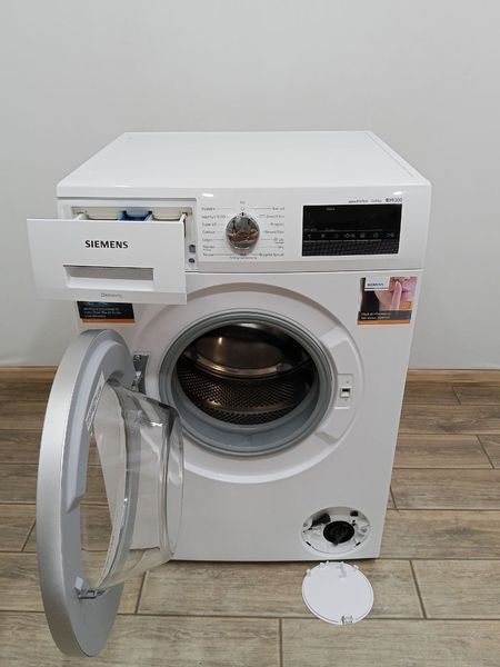 Стиральная машина Siemens WM12N2C7DN 2300W 7кг sn 600281 n 428 000049373 фото