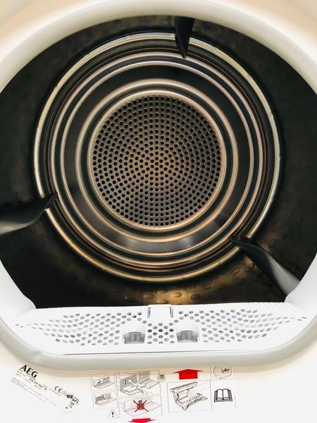 Сушильна машина AEG 8000 Series T8DSE84B 900w 8 кг sn 71625031 000043621 фото