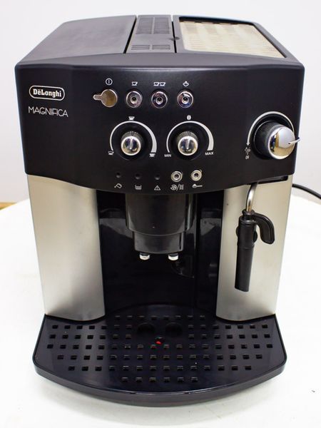 Кавомашина DeLonghi ESAM2200 S 1450w sn 20820 212023AB07070320154 000031833 фото