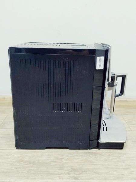 Кавомашина DeLonghi Perfecta Cappuccino ESAM5500 B 1350w sn 14119 000021842 фото